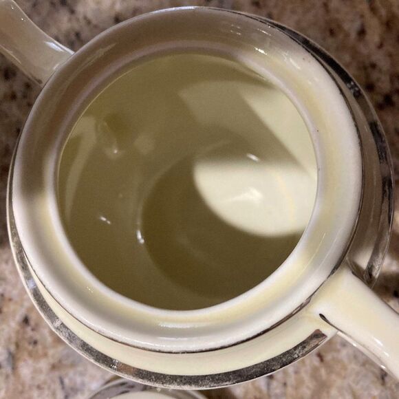 Hall's Vintage Silhouette Teapot with Creamer and Sugar including lids - Picture 2 of 14